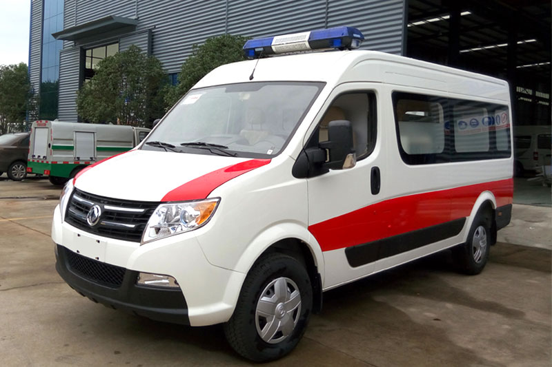 東風(fēng)御風(fēng)長(zhǎng)軸柴油救護(hù)車